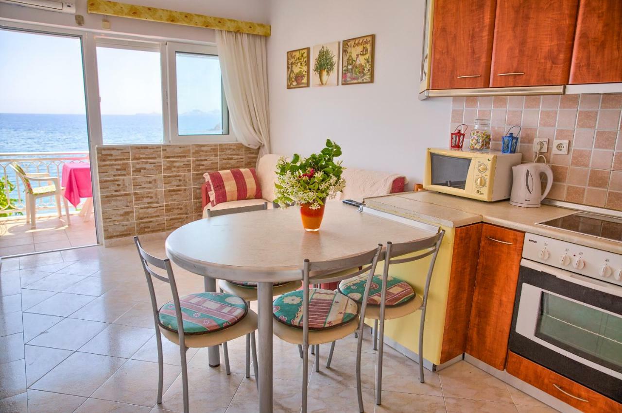 Chara'S Sea View House Leilighet Haraki Eksteriør bilde