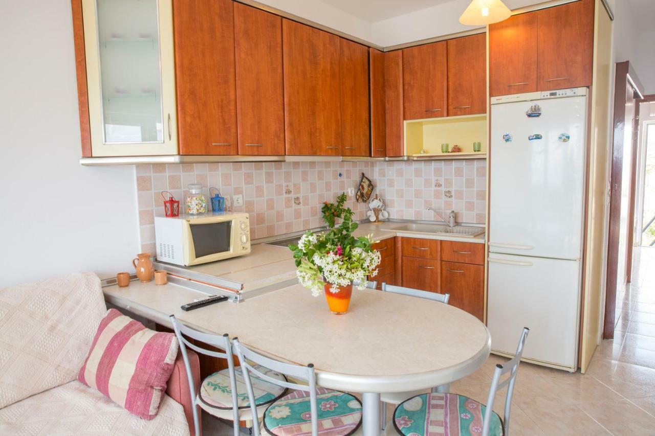 Chara'S Sea View House Leilighet Haraki Eksteriør bilde
